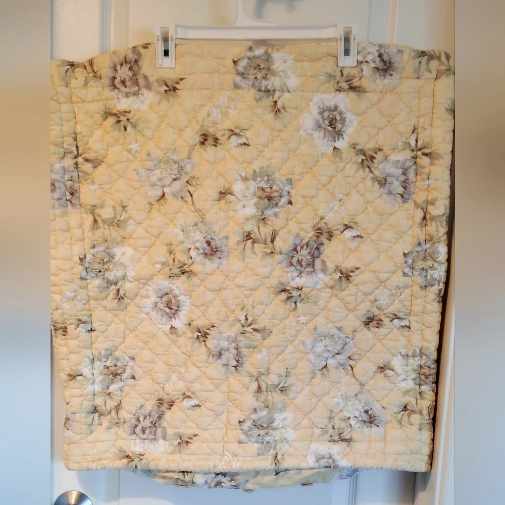 RESTORATION HARDWARE EURO QUILTED YELLOW/BLUE FLORAL SHAMS 26X26 QUITE LUXURY